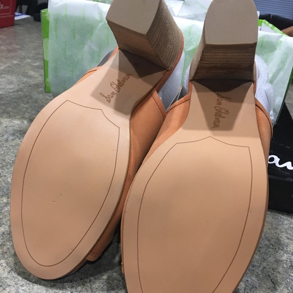 Sam Edelman Holly Bootie - Picture 6 of 7